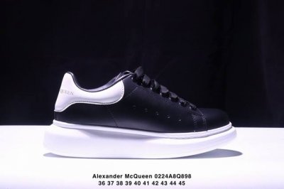 真标意大利高奢品牌Alexander Mcqueen亚历山大 麦昆 Sole Leather Sneakers低帮时装厚底休闲运动小白鞋 货号:553770 W