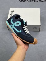 Loewe Ballet Runner 2.0 罗意威 低帮 小牛皮圆头系带低邦生活休闲鞋 Loewe作为马德里的工匠合作社正式创立，之后被德国企业家Enriq