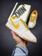 Nike Sb Dunk Low “闪电联名 米白黄满天星” 周年高端定制 低帮休闲板鞋 定制鞋盒 大厂纯原品质出货 超高清洁度 皮料切割干净无任何毛边 细节完