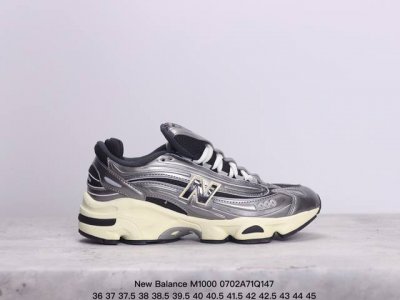 New Balance M 0 复古跑鞋 纯原版本 区别错误杀猪版本 符合潮流趋势的复古老爹鞋型 采用硬质牛剖革拼接透气网眼衬垫织物鞋面材质t-Beam大底提供