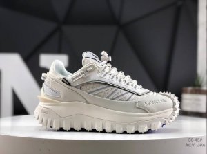 490 公司级带半码Moncler 盟可睐/蒙口 Trailgrip Gtx 抗撕裂材质山地户外运动鞋 厚底**男女鞋。鞋身采用Cordura防撕裂尼龙/Gor
