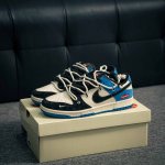 核心私 Nike Dunk 全套原楦原模倾力打造完美版型 独家原厂航空铝磨具打磨大底 鞋头坡度极致还原 无解鞋型 原盒原配 圈内天花板工艺 原厂冲刀 超高清洁度