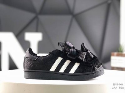 210 阿迪达斯Adidas Originals Superstar W 贝壳头经典百搭休闲运动板鞋 高密度Eva发泡软缓震中底拉帮工艺 尺码：35.5-46（