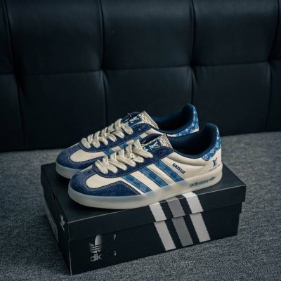 核心私 adidas Samba Og 桑巴舞街头系列德训运动板鞋 采用固色翻毛皮组合牛剖革鞋面材质 外置正确3层组合围条加厚烟胶橡胶大底 货号 Dm1234