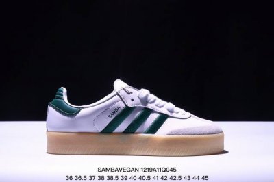 Adidas 阿迪达斯 男女运动鞋 三叶草 Hello Kitty 猫 Sambavegan休闲鞋德训复古板鞋经典运动鞋，采用环保设计的焕新adidas Sam