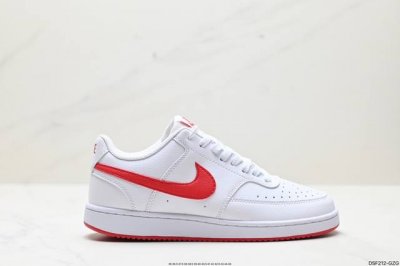 真标nike Court Vision Low 低帮百搭透气休闲运动板鞋，经典耐用的设计，兼顾舒适脚感和出众风范，演绎匠心之作。结构性的支撑贴合感结合复古篮球设
