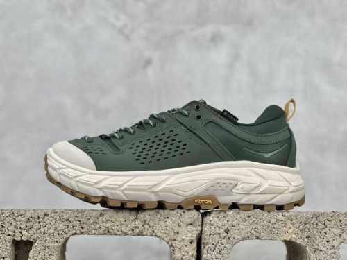 Hoka One One Tor Ultra Low 圆头减震耐磨低帮徒步鞋 1130310 Mvw #鞋款特别研发使用性能独特的几何形跑鞋中底，此种鞋底更厚、