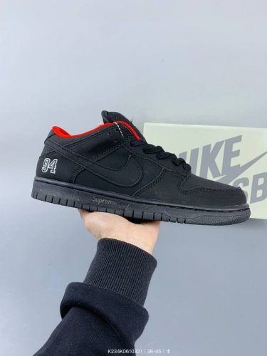：140 真标带半码耐克Nike Dunk Low 扣篮系列 复古低帮休闲运动滑板板鞋 采用脚感柔软舒适Zoomair气垫 有效吸收滑板等极限运动在落地时带来的