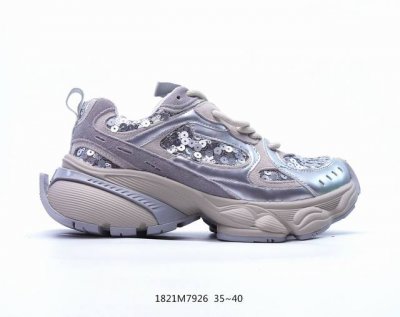 gg-Cc 赵露思同款休闲运动跑步鞋 G24U9893B银色 尺码：35 36 37 38 39 40，编码1821M7926