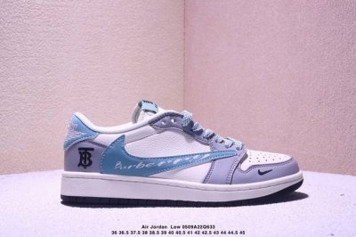 2025海外爆款限量发售！公司级 时尚元素X Jordan Air Jordan Low 倒勾 “白灰蓝勾巴宝莉，合作融合了Travis Scott 独特的潮流