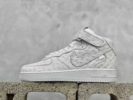 驴牌 X Nk Air Force 1'07 Mid 联名款空军一号中帮经典百搭休闲运动板鞋 1A9Ve6 #加固外盒 内置全掌air Sole气垫 全套包装礼 - 点击图像关闭