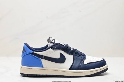 公司级耐克nike Air Jordan 1 Low Aj1乔丹一代中帮经典复古文化休闲运动篮球鞋 货号:Fb9933-141 尺码:35.5 36 36.5