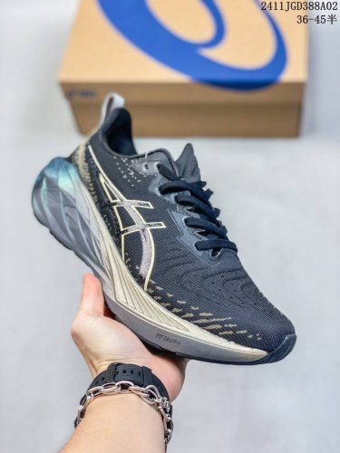亚瑟士ASICS NOVAVLAST 4 户外越野休闲运动跑步鞋 透气网眼鞋面配合部分合成革材质 采用全新AHAR+橡胶材质,更加耐磨 尺码：36 37 37.