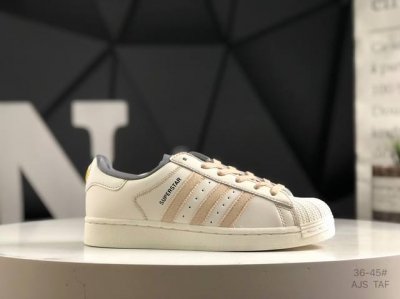 阿迪达斯 Ad Originals Superstar 贝壳头 采用全新头层拼接皮革材质 后跟采用特色3D立体印字 渠道正品订单 诠释市场最高工艺水平 全鞋进口