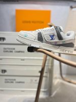 270 路易威登/Louis Vuitton Lv路易威登板鞋 新款 Lv Trainer最新配色运动鞋 L家 篮球鞋风格运动鞋 该鞋由艺术总监 Virgil