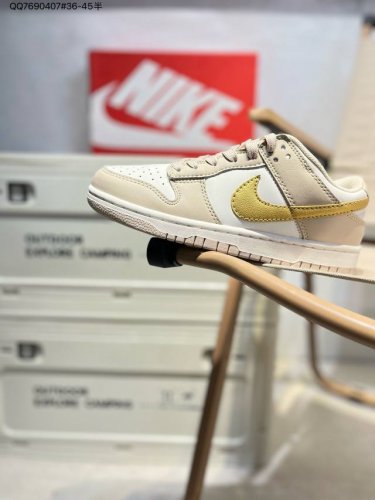 140 耐克Nike Dunk Low 板鞋Sb系列经典百搭休闲运动板鞋加厚鞋舌的填充，使舒适性大大提升，同时也更方便穿脱中底部分则加入了脚感柔软舒适Zooma