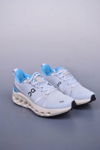 On昂跑 Cloudtilt Loewe 户外街头机能风跑步鞋 Cloud Hi Edge户外机能融合街头潮流 越界开启全新都市探索 Cloudtec专利科技鞋