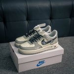 核心私 Air Force 1 原装级别 原楦头原纸板 打造纯正空军版型专注外贸渠道 全掌内置蜂窝气垫 原盒配件 原厂中底钢印、拉帮完美 货号：D07471 9