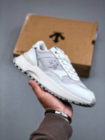 C Descente Dualis 迪桑特都市通勤时尚防滑低帮生活休闲鞋 尺码 36-45