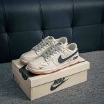 核心私 Nike Dunk 全套原楦原模倾力打造完美版型 独家原厂航空铝磨具打磨大底 鞋头坡度极致还原 无解鞋型 原盒原配 圈内天花板工艺 原厂冲刀 超高清洁度