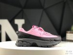 降价 耐克Nike Zoom Vomero Roam马拉松复古跑五代休闲运动慢跑鞋 采用环保纤维革饰片组合网眼布鞋面材质 升级正确后跟Tpu加固 耐弯折热塑框架