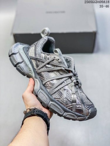 法国高端奢侈品牌-巴黎世家Balenciaga 3Xl Sneakers 3+系列低帮复古阔型底姥爹风潮流百搭休闲慢跑鞋 白银蓝粉木乃伊绑绳 825599 W3