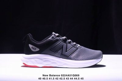 New Balance 新百伦 男鞋半码制，采用一体式工程网眼鞋面及热熔Logo细节，中底嵌入Fresh Foam轻量化泡沫技术，组合防滑耐磨橡胶外底片更厚更弹