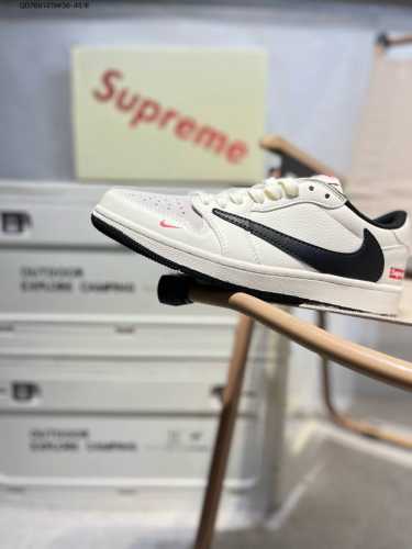 公司级头层皮Supreme X 乔丹Air Jordan 1 Low Aj1低帮系列篮球鞋 官方同步配色 原装级产物 #拒绝公底 立体鞋型 细节完美 高清洁度L