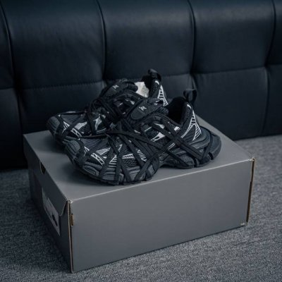 核心私 balenciaga phantom Sneaker 3Xl 巴黎世家二代 新款金属绑带 潮流跑鞋 #增加全新设计 在延续 Track Trainer