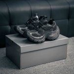 G5版 核心私 Balenciaga Cargo Sneaker 10Xl 巴黎世家 Balenciaga 2024 秋季大秀拉开帷幕，又一双更为夸张的鞋运动鞋