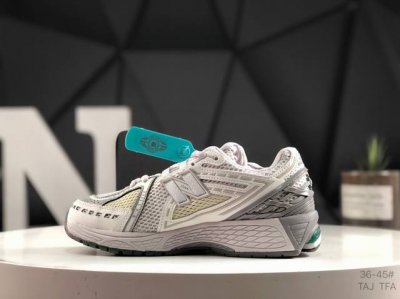 New Balance M1906系列 复古单品宝藏老爹鞋款 公司级版本 复古元素叠加 质感超级棒 楦版型材料细节做工精细 作为Nb最经典的档案鞋型之一 与20