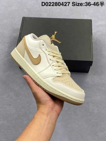 乔丹Nike Air Jordan 1 Low Se Aj1乔1低帮休闲板鞋 同步官方配色 官方货号：Lb8855 121 尺码：36 36.5 37.5 38 - 点击图像关闭