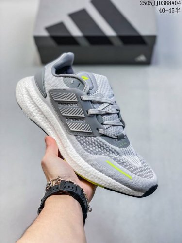 公司级Adidas Pureboost 22 阿迪达斯 爆米花缓震中底跑步鞋 鞋面以织编材质为基底 后及跟脚趾处融全入新设计 通过格网印刷支将撑材料于附鞋面上
