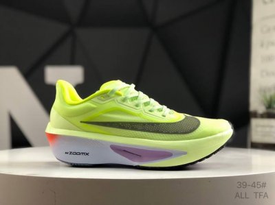 公司级带半码 耐克 Nk Zoom Fly 6 耐克超弹轻盈跑步鞋 鞋款搭载 Flyknit 材料 打造出众弹性 易于穿脱 采用React技术 轻盈耐穿泡绵打造