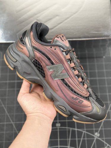 本地 核心私 新百伦 Nb New Balance M1000Sl系列复古老爹风网布跑步休闲运动鞋 小众老爹鞋 New Balance Nb系列鞋款最早风靡于