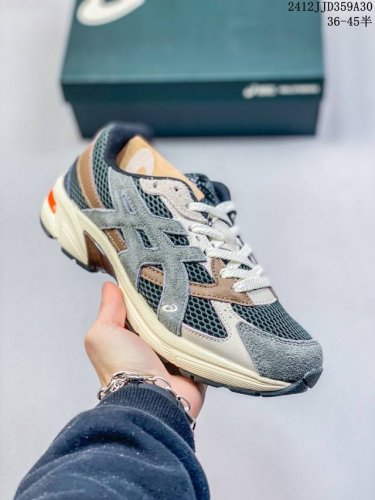 Asics Gel-1 阿斯克斯 亚瑟士 低帮 碳黑色 男女同款 织物防滑减震复古鞋时尚透气运动潮流耐磨低邦休闲鞋，选用网眼与皮革相接，复古而富有层次感。网布搭