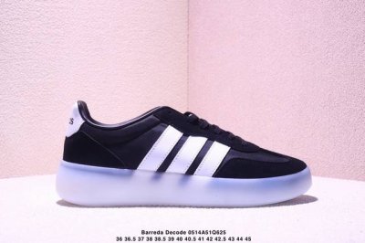 adidas 阿迪达斯 德训系列 男女鞋真标半码制，采用翻毛皮组合牛津布鞋面材质，外置Rb耐磨橡胶外底阿迪达斯Adidas Barreda Decode Low