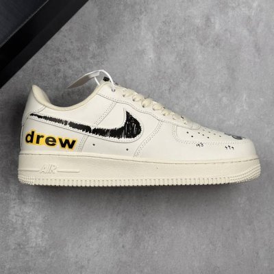 本地260 核心私 air Force 1‘07 Low”White/Blalck/Drew“空军一号系列经典低帮百搭休闲运动板鞋“皮革白黑黄Drew涂鸦” 男