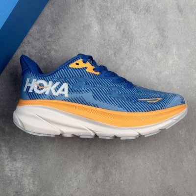 本地 核心私 公司级小红书推荐Hoka W Clifton 9 全新配色 专业性能减震跑步鞋 这个品牌来自于新西兰的毛利语，Hoka表示大地，One One表示
