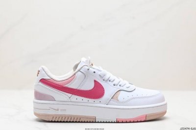 公司级w Nike Gamma Force兼顾舒适脚感和出众风范，演绎匠心之作。结构性的支撑贴合感结合复古篮球设计，塑就场外全明星风范。 货号:Fz3613-