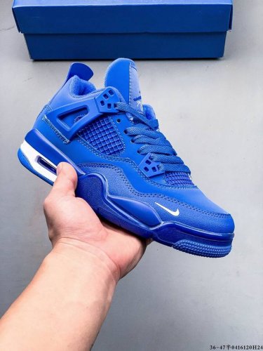 二层真标！Air Jordan 4 Aj4代中帮复古休闲运动文化篮球鞋。秉承轻量化的速度型篮球鞋设计思想完成设计，降低重量的同时提升舒适度，中底延续前作使用了分