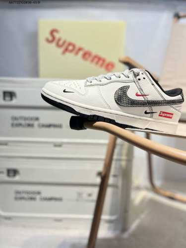Nike Sb Dunk Low“Supreme联名” 周年高端定制 低帮休闲板鞋 定制鞋盒 超高清洁度 皮料切割干净无任何毛边 细节完美Xf8698 Aa77