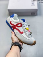 真标Loewe罗意威 Ballet Runner 2.0小牛皮 圆头系带 低帮 生活休闲鞋 罗意威全新版大头运动鞋Ballet Runner2.0 以其独特的设
