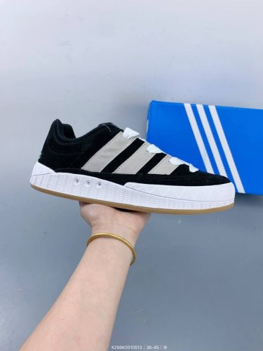 阿迪达斯 Adidas Adimatic面包鞋 阿迪达斯 鲨鱼面包鞋 携手费城传奇滑手贾马尔 史密斯Jamalsmith X Adidas Adimatic L