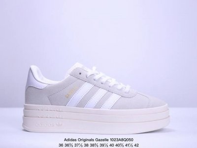 真标Adidas Originals Gazelle Bold W 羚羊松糕系列“翻毛白绿生胶底“ 三叶草厚底休闲防滑耐磨低帮板鞋 鞋头出色设计 塑就出众贴合感