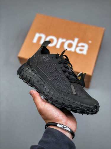norda 001 厚底系带耐磨 低帮跑步鞋 黑色 尺码：36-45 半