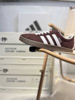 120 adidas「T头鞋」阿迪达斯 Vl Court 2.0 Shoes 运动休闲板鞋小白鞋，这款T形鞋头运动鞋,力求无论球场或街头,皆显耀眼出众。采用绒面