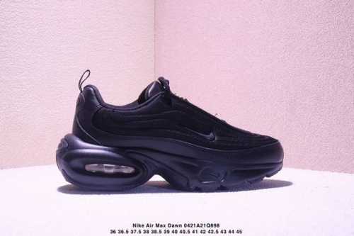 Nike Air Max Dawn 耐克 低帮 黎明系列低邦气垫百搭休闲运动慢跑鞋，从配色上彰显出浓厚的复古气质。最大的亮点当属鞋型设计上加入结构元素，汲取19