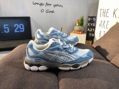 公司级Asics 亚瑟士Gel-Nyc 2055透气网眼鞋面配合部分合成革材质 采用全新Ahar+橡胶材质 更加耐磨 货号:1203A383-107 尺码:36