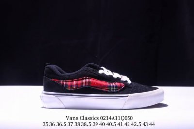 Vans Classics Knu Skool 苏格兰格纹拼接 厚鞋舌面包鞋 Vans联名超火的土豆鞋，复古经典，鞋头放大、包边上移加厚、鞋舌加厚。Vans C